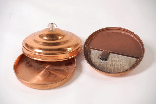 Hades Fire Bowl and Dove Pan combo. Merv Taylor,: Hades Fire Bowl and Dove Pan combination. North Hollywood, Merv Taylor, ca. 1955. Two effects: Copper pan full of flames is produced from a handkerchief; the magician extinguishes the flames by clampi