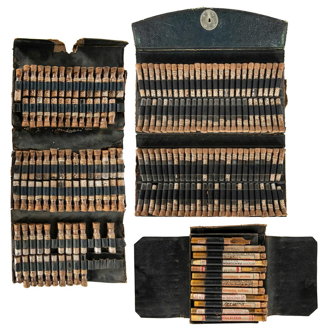 [CIVIL WAR] A group of 3 folding apothecary pouches with gl... (1 of 7)