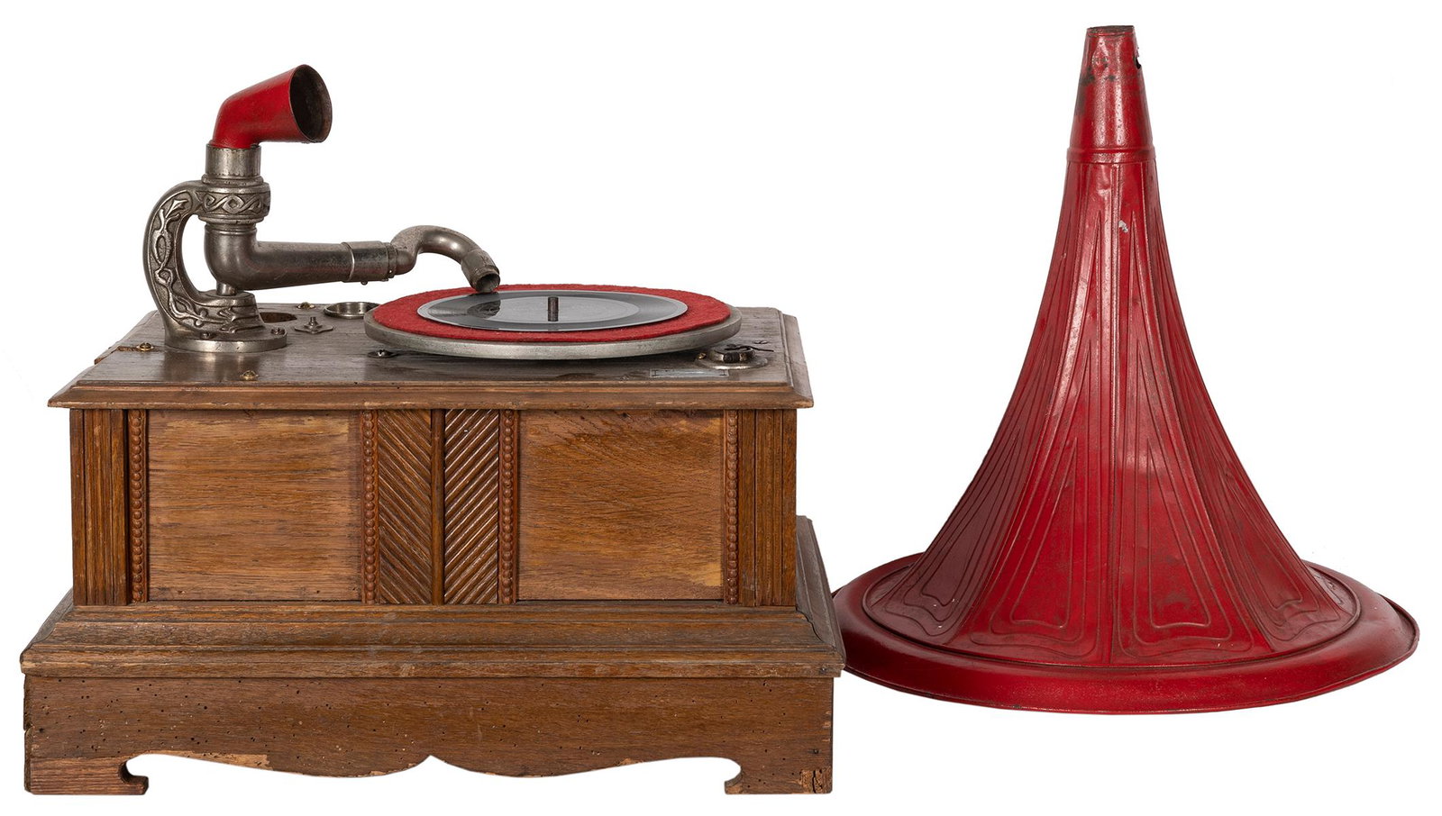 Einwurf 1 Cent Coin-Operated Gramophone. Circa 1920s. Wood case with cherub relief at front of (1 of 2)