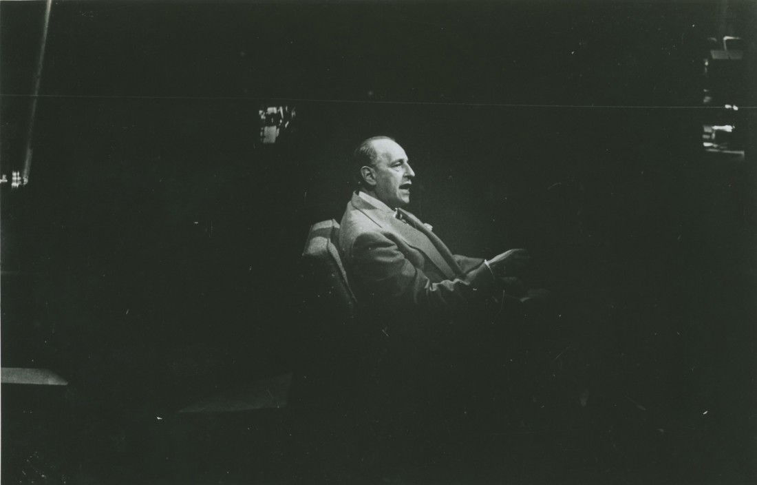 Dunninger, Joseph. Group of seven photographs: Dunninger, Joseph. Group of seven Dunninger photographs. Including pictures of Dunninger with celebrities Al Smith (Governor of New York; two different), Kay Kyser, a naval officer, and Marianna Sarri