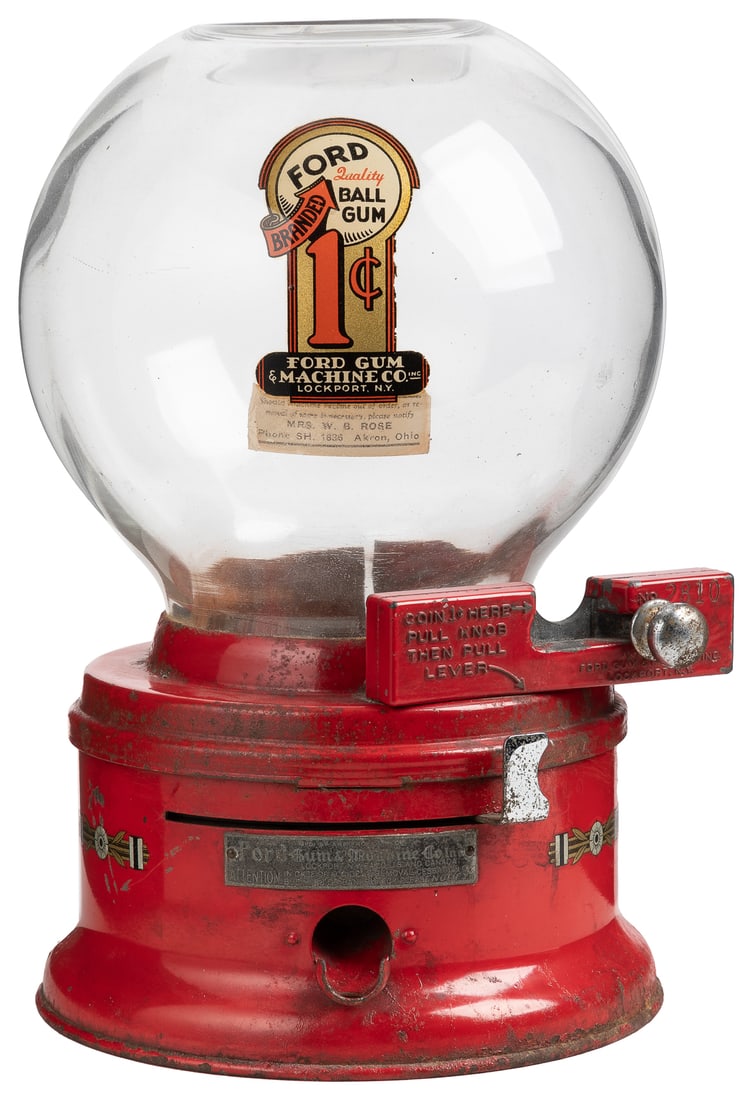 Ford 1 Cent Gumball Machine Red Countertop Machine. Lockpor...: Ford 1 Cent Gumball Machine Red Countertop Machine. Lockport, NY: Ford Gum & Mach. Co. Red aluminum with decals around base and original decal on globe, slug rejector No. 2810, without lock or key. He