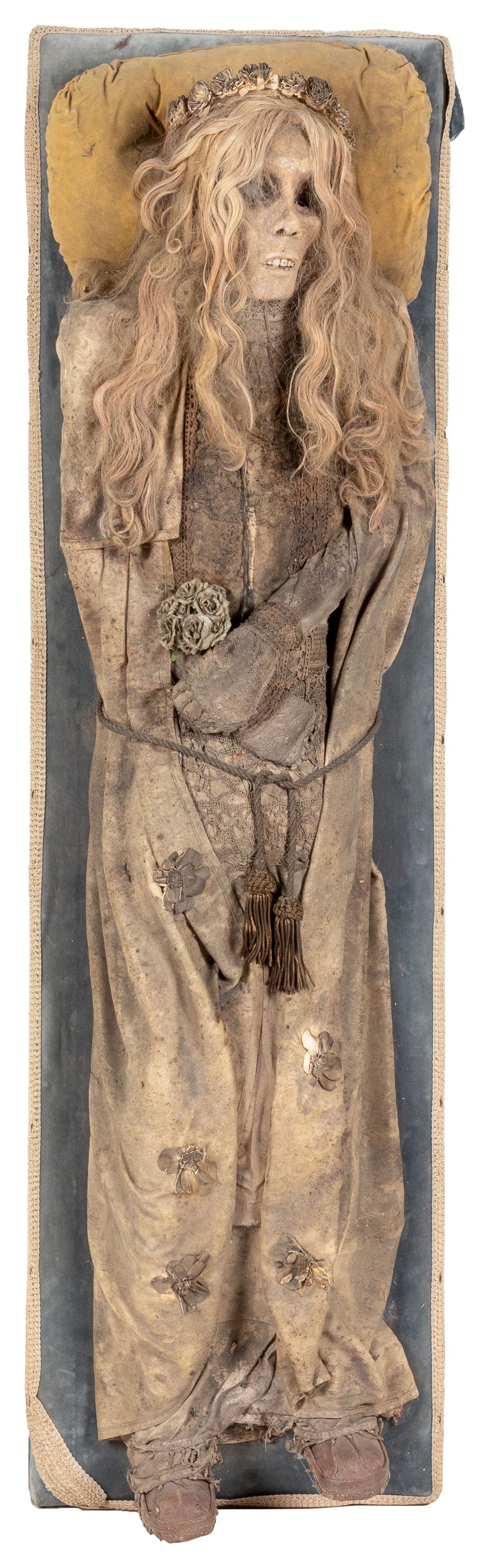 [SIDESHOW]. Gaff Corpse Bride. Circa 20th century. Mixed me... (1 of 3)