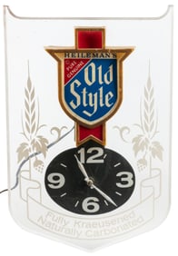 Heileman’s Old Style Illuminated Clock. Chicago: Embosograp...