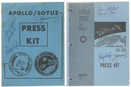  [NASA AND SOVIET MEMORABILIA]. Apollo/Soyuz Press Kit Signe...