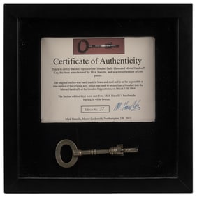 [HOUDINI] Mirror Cuff Key. Northampton: Mick Hanzlik, 2013....