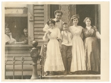 HOUDINI, Harry (Erik Weisz, 1874 – 1926). Portrait of Harry...
