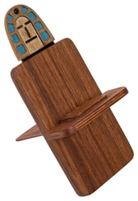 Pentra. Middlesex: Alan Warner, ca. 1990s. A mummy figure p...