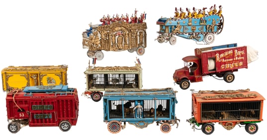Group of 8 Model Circus Wagons and Truck. Seven model wagon...