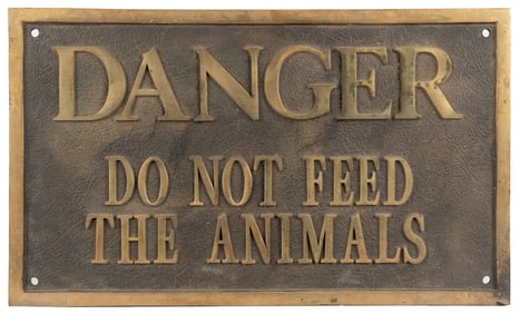 Danger “Do Not Feed the Animals” Cast Iron Sign. Single-sid...