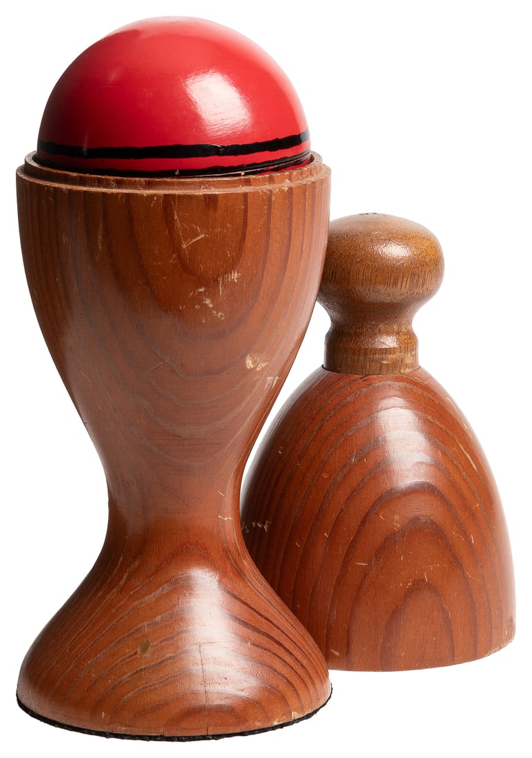 Giant Morison Pill Box. Circa 1900. Oversize version of the...: Giant Morison Pill Box. Circa 1900. Oversize version of the mechanical device that allows a vanished ball to reappear inside as a complete sphere. Finial (plunger) hallmarked with the letter “G.