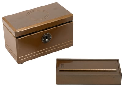 Key Box. Holland: Anverdi, ca. 1970. No matter which keys t...