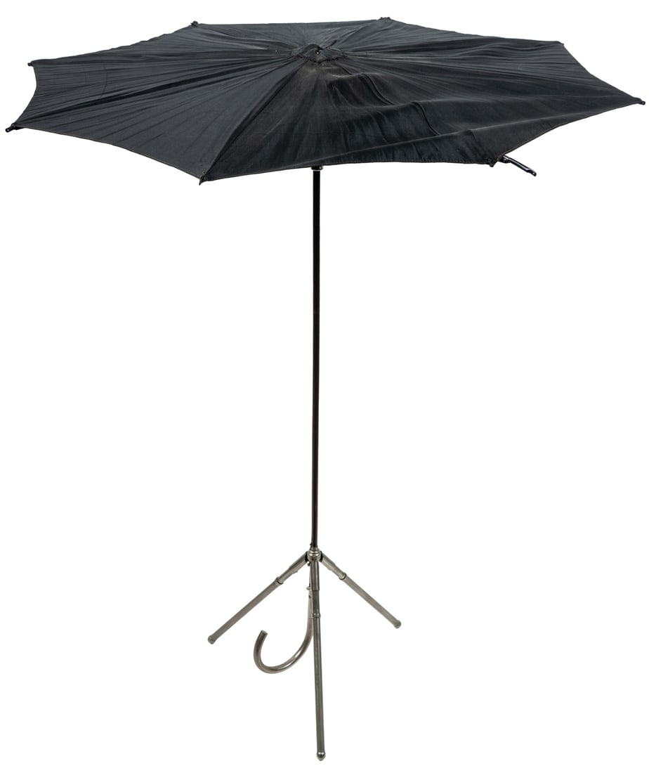Umbrella to Table. Hamburg: Willmann, ca. 1909. Black silk ... (1 of 2)
