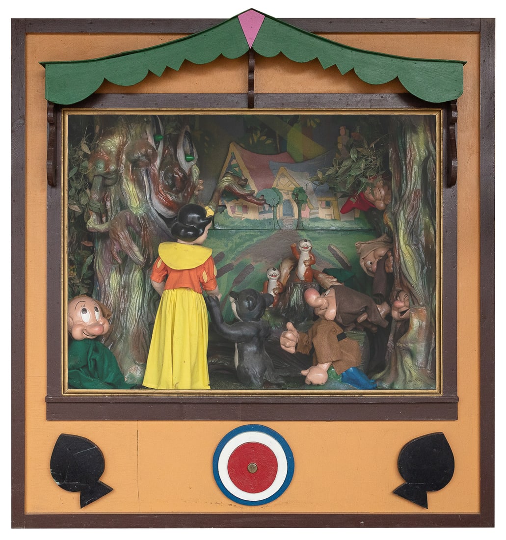 Snow White Old King Cole Animated Display: Snow White Finds... (1 of 5)