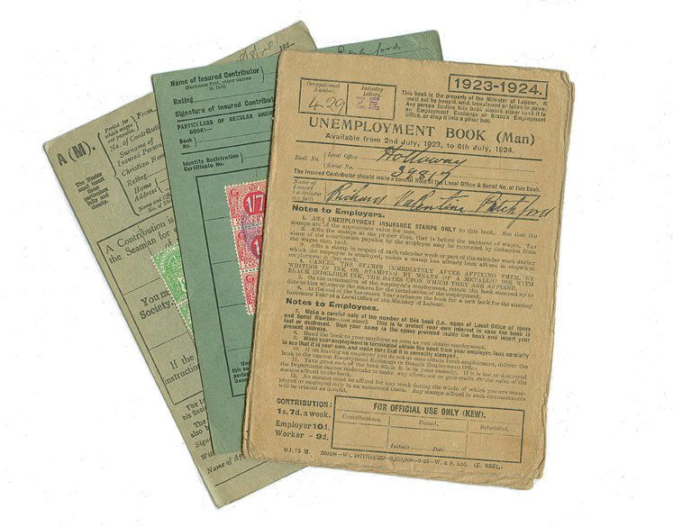 Cardini/Val Raymond post-war shipboard archive.: Cardini/Val Raymond post-war shipboard archive. Including documents pertaining to Cardini’s voyage to Australia and New Zealand in 1924: his health insurance card, unemployment books, certificate of