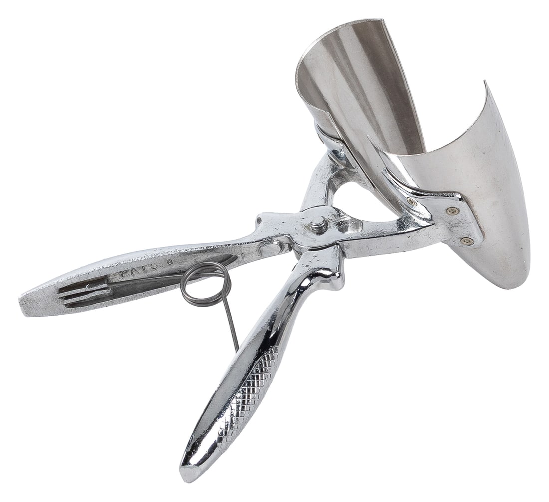 Price Squeeze-Handle Ice Cream Scoop. Circa 1938. Metal con... (1 of 1)