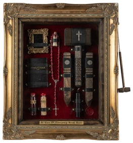 [VAMPIRE SLAYING KIT]. JONES, Price and Melissa. Vampire Sl...
