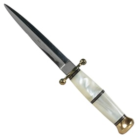 Dagger with Perlex Handle. White Perlex handle. Solingen, G...