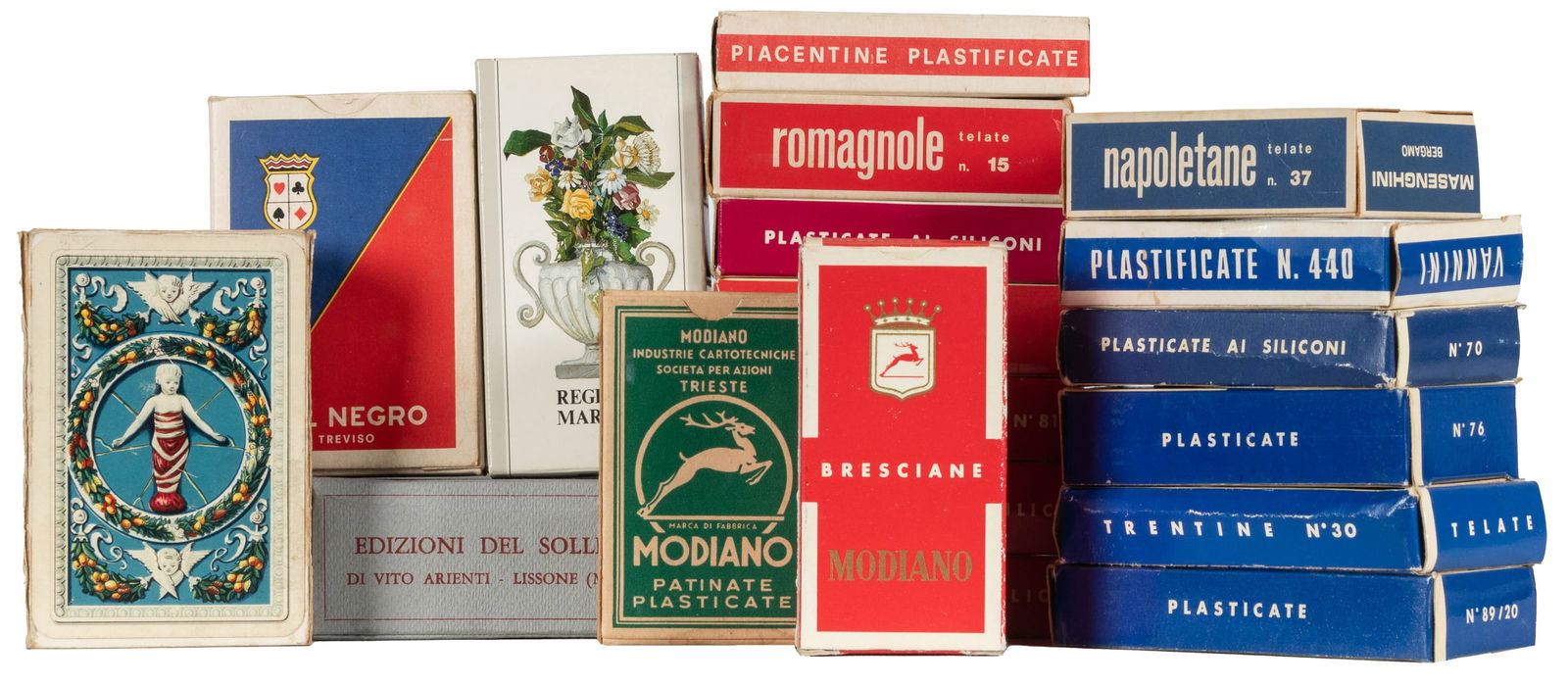 Collection of 23 Italian playing card decks. V.p., ca. 1920...: Collection of 23 Italian playing card decks. V.p., ca. 1920s-70s. Includes: Ferd. Piatnik “Italia Secolo XIII”; A. Viassone “Carte da Giuoco di grande resistenza”; 13 various M