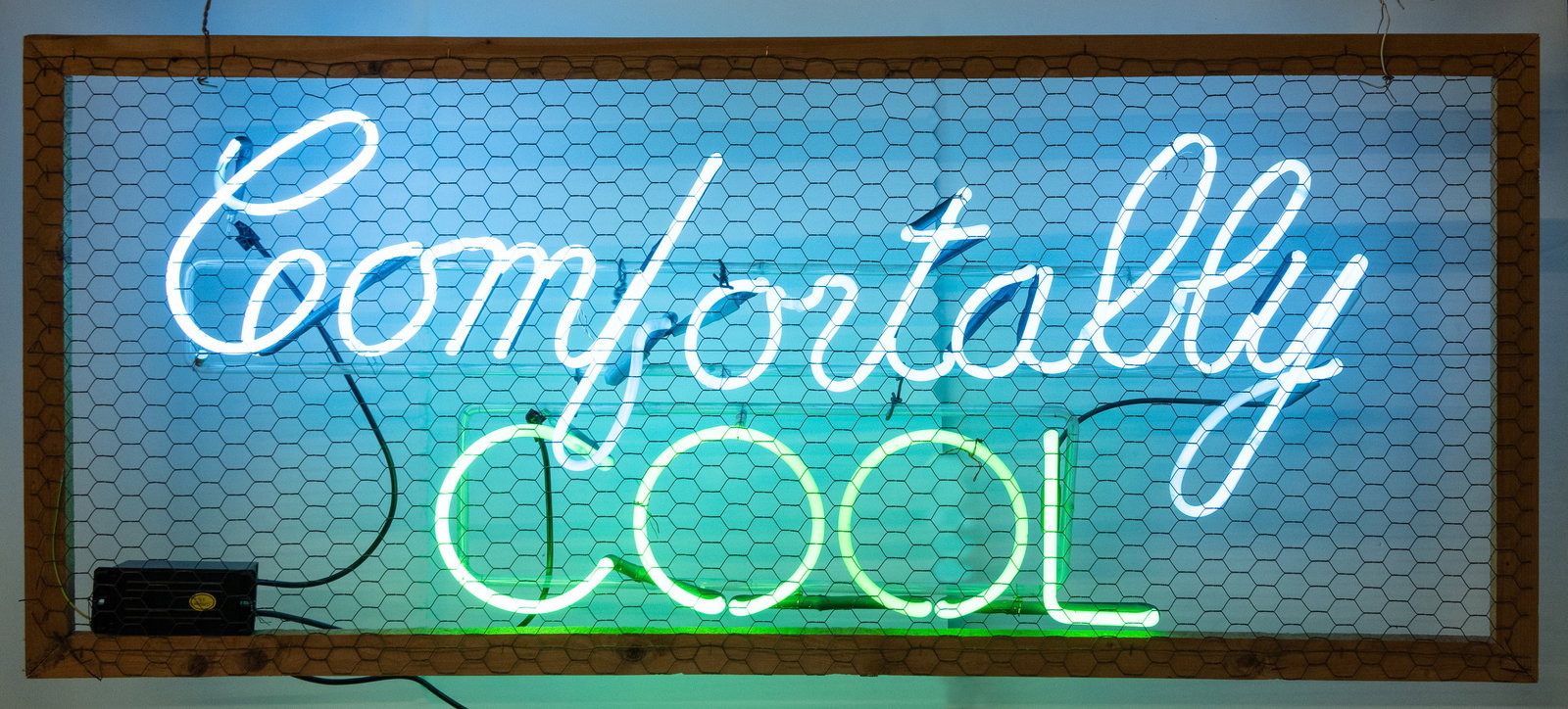 Comfortably Cool air conditioning neon sign. (1 of 2)
