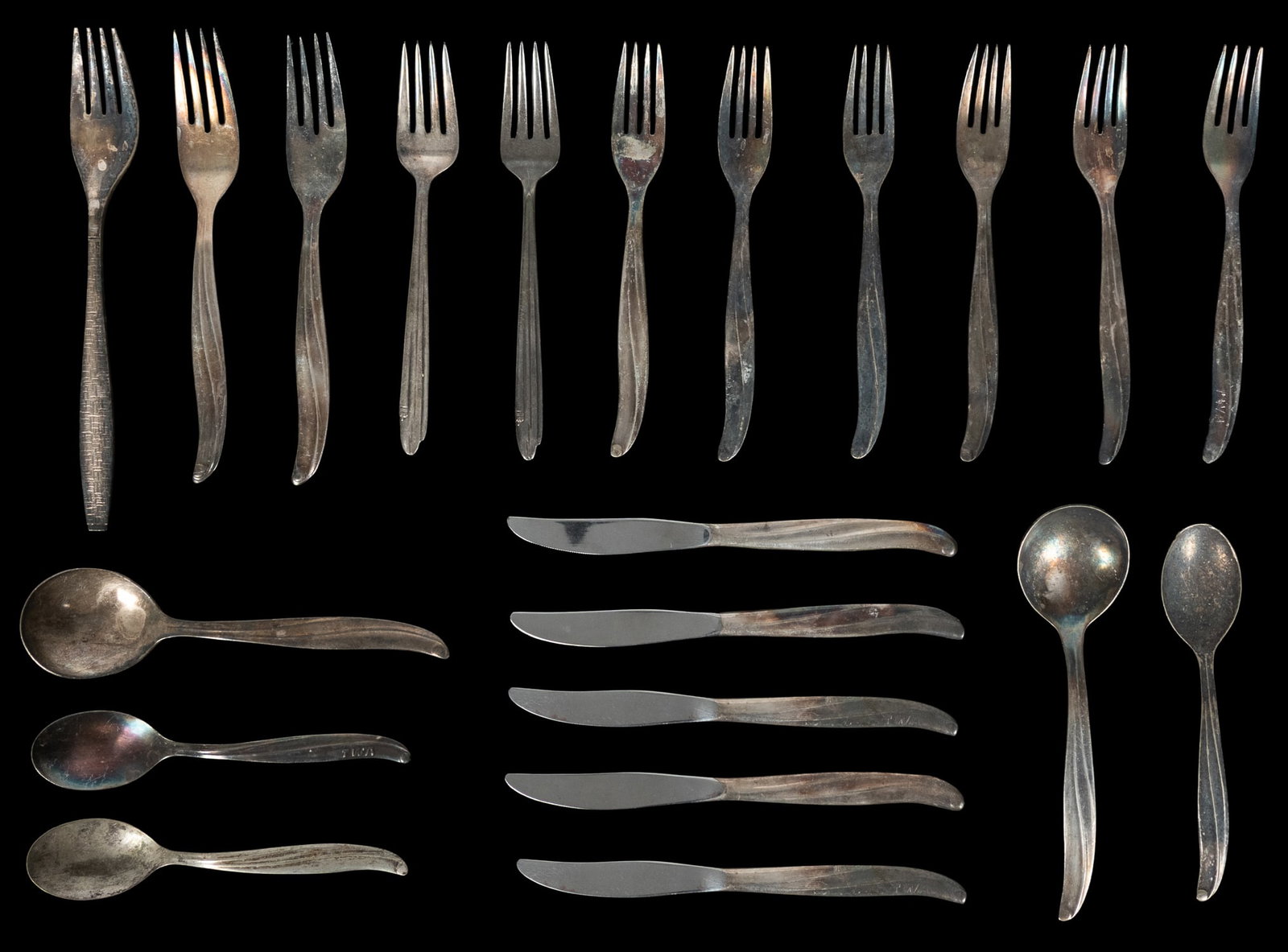 TWA airline silverware assortment. (1 of 1)