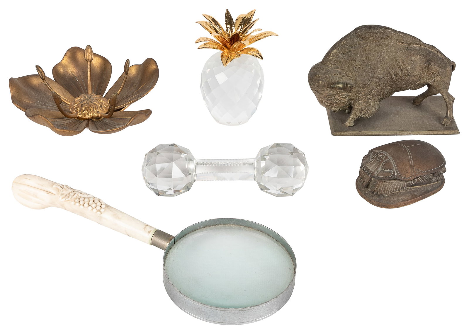 Six various decorative objects. (1 of 1)