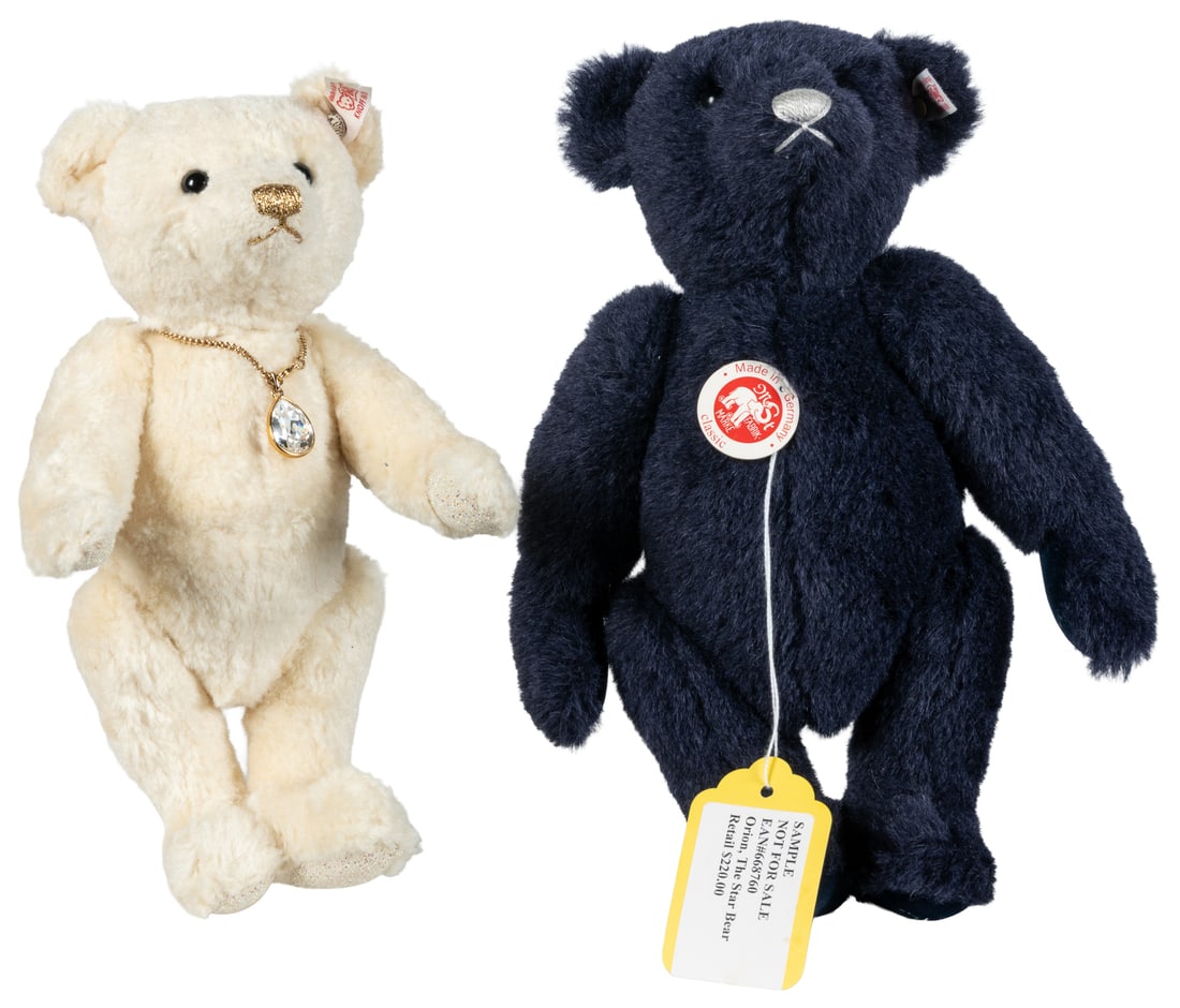 Steiff Diamond Bear with Swarovski Necklace sample. (1 of 3)