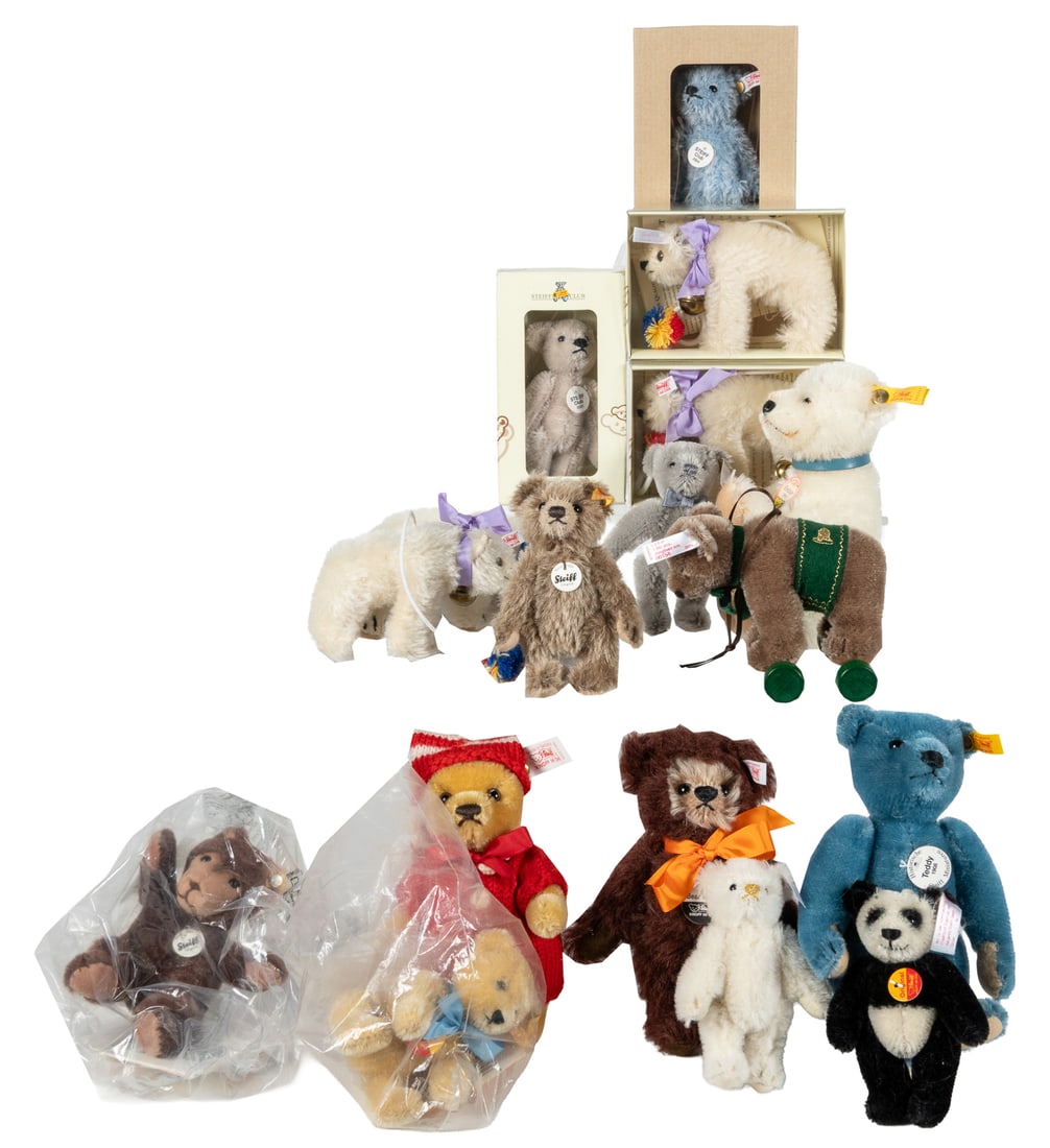 Steiff group of 17 miniature bears. (1 of 1)