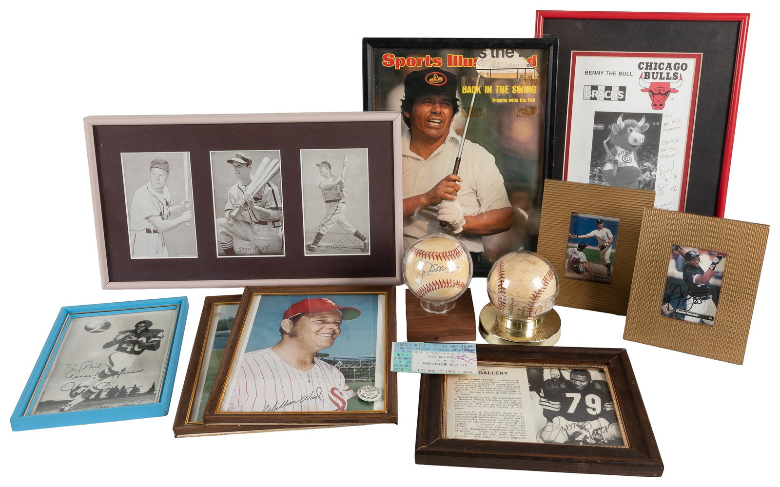 Group of over 20 sports autographs and memorabilia, mainly Chicago. (1 of 5)