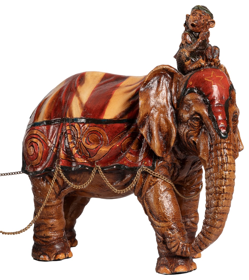 Model circus wagon and elephant. - 3