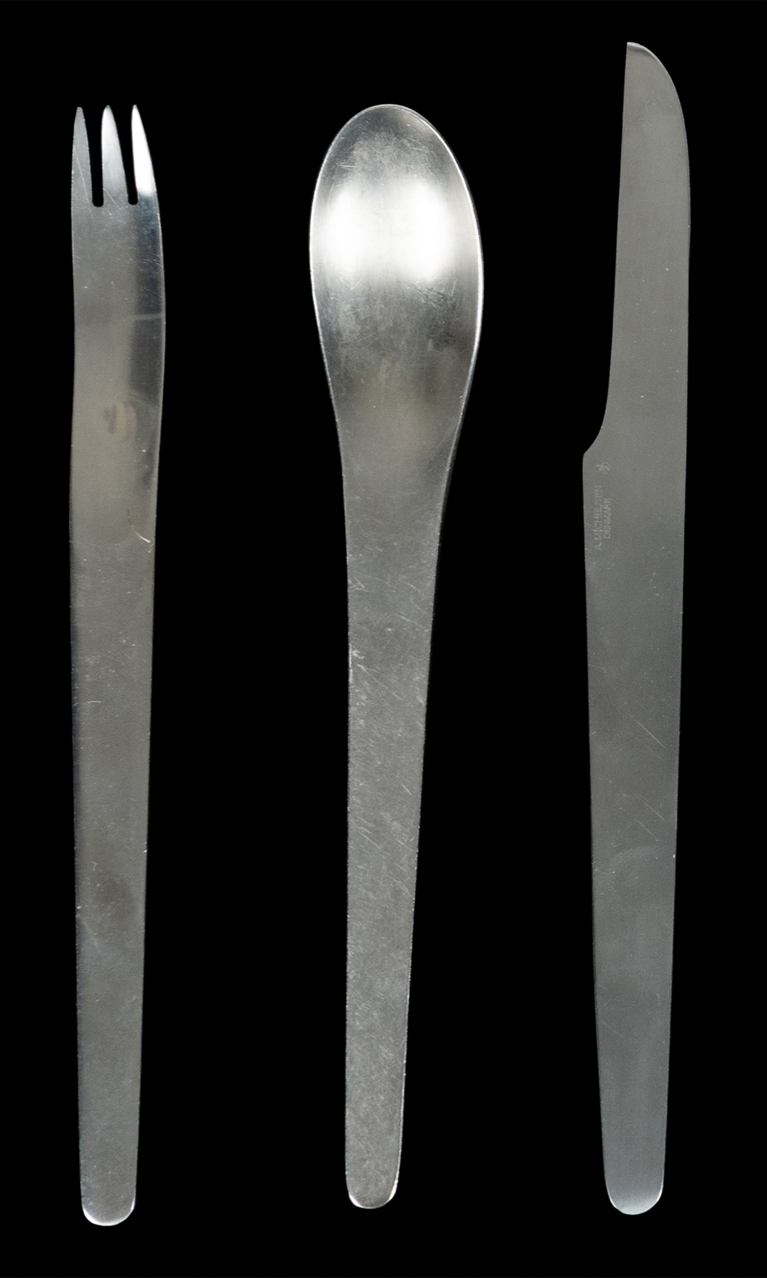 Arne Jacobsen futuristic flatware as seen in 2001: A Space Odyssey. (1 of 2)