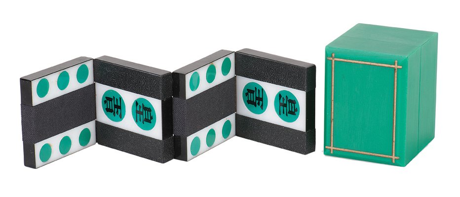 345. The Tumbling Blocks (Jacob’s Ladder). Taytelbaum.: 345. The Tumbling Blocks (Jacob’s Ladder). Holland, Eddy Taytelbaum, ca. 1970. Spots on these blocks change colors from yellow to green. Inlaid spots, with fitted carrying case. Fine.