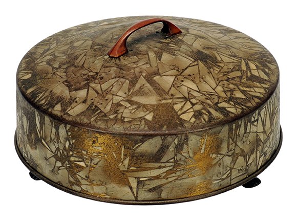 Duck Pan. New Haven, Petrie & Lewis, ca. 1930.: Duck Pan. New Haven, Petrie & Lewis, ca. 1930. The contents of an empty pan are lit with a match. The pan is covered to extinguish the flames and when uncovered again, a live duck fills the interior. 