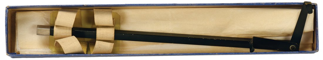 Manipo. New Haven, Petrie & Lewis (P&L), ca. 1935.: Manipo. New Haven, Petrie & Lewis (P&L), ca. 1935. Secret device aids in the manipulation of cards. At the conclusion of the card routine, the magician then produces a magic wand from his bare hands. 