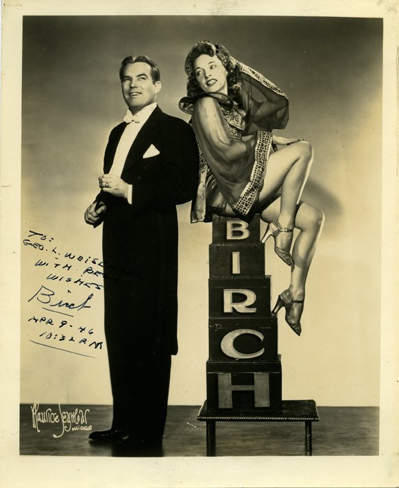 [Autographs] Collection of Three Signed Magician (1 of 3)