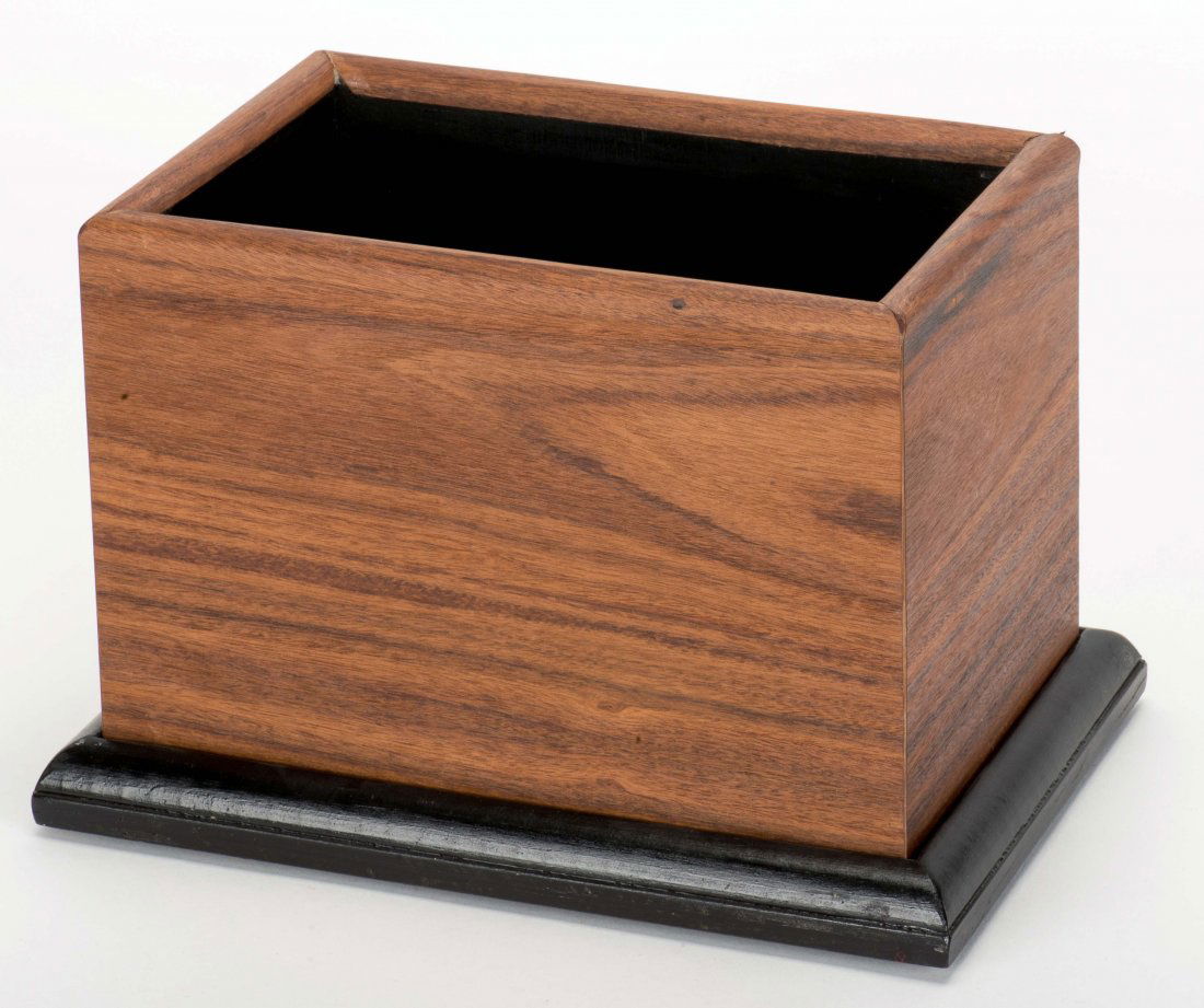 Handkerchief Box. Indiana, PA: Kline, 1970s. Rosewood (1 of 1)