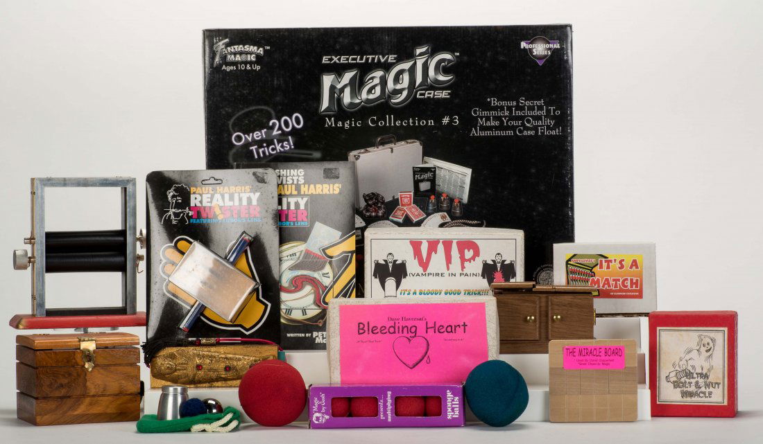 [Miscellaneous Magic Tricks] Collection of Over 150 (1 of 1)