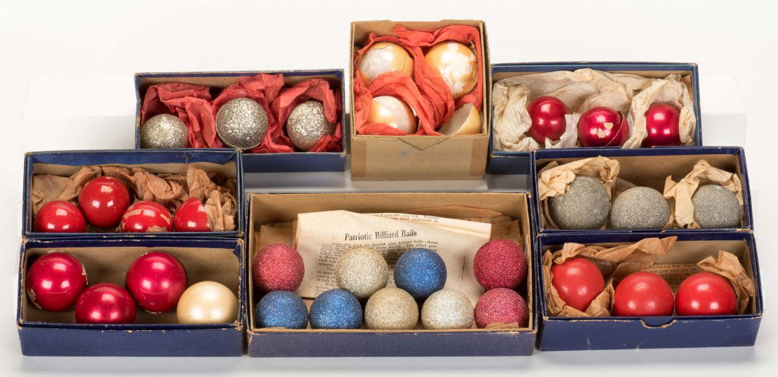 [Petrie & Lewis] Group of P&L Multiplying Billiard (1 of 1)