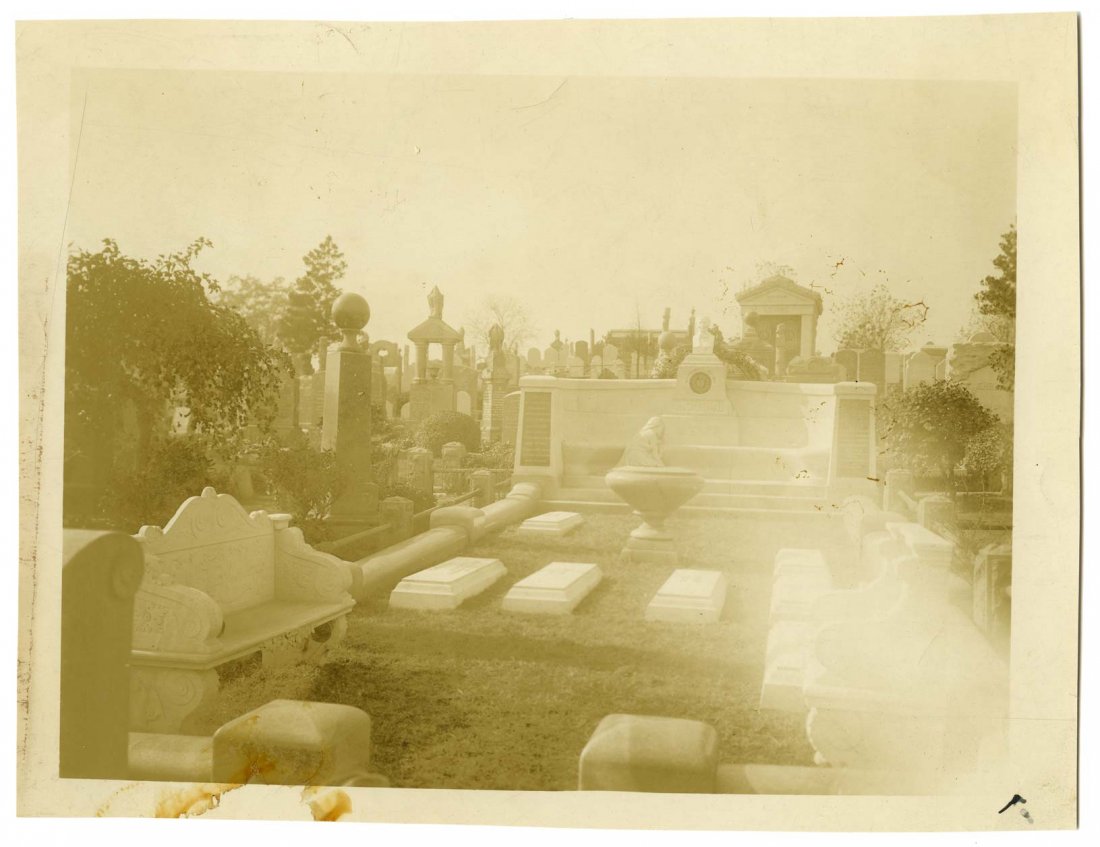 Houdini, Harry. Photograph of Houdini’s Tomb and (1 of 1)
