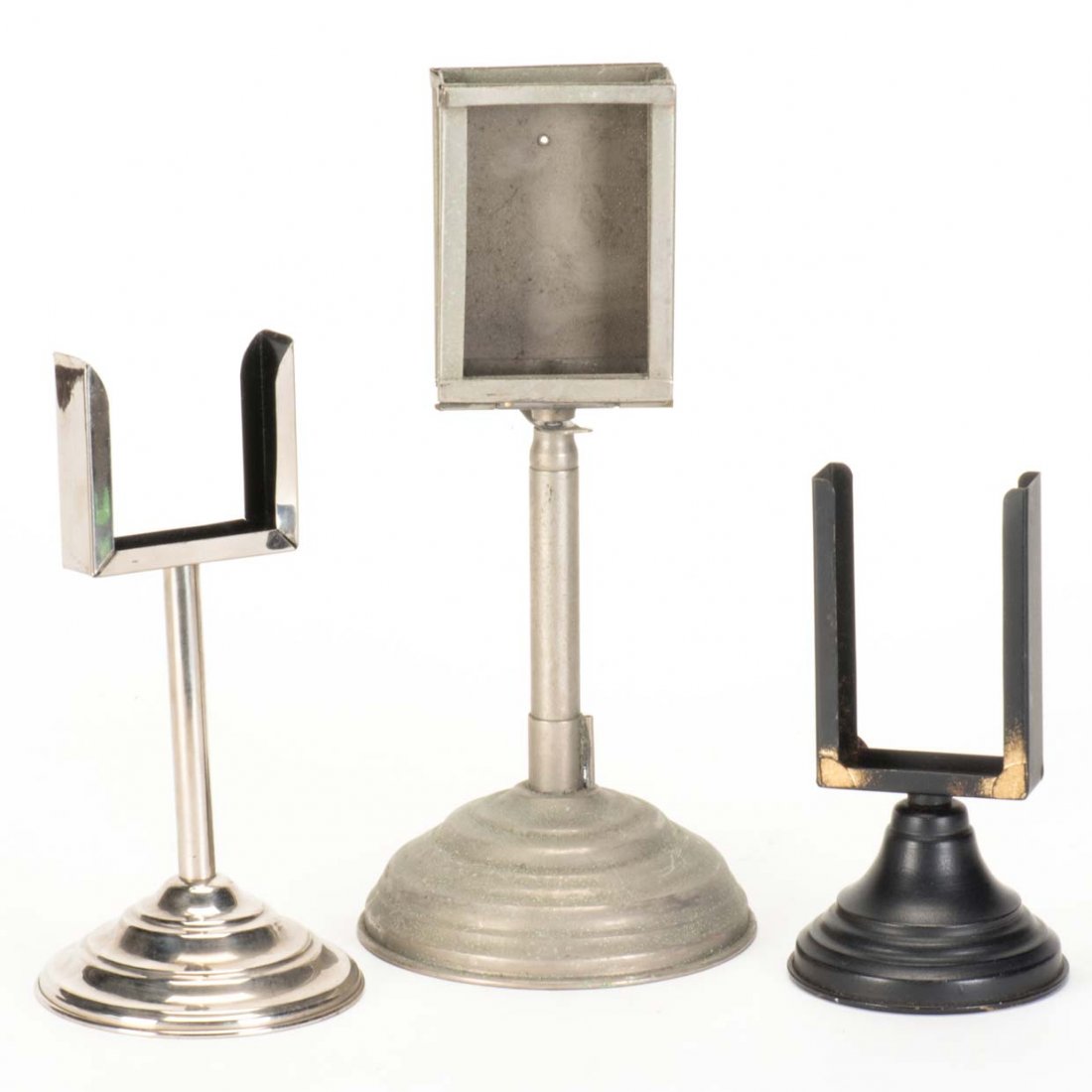 [Card Houlettes] Three Vintage Card Houlettes. Metal (1 of 1)