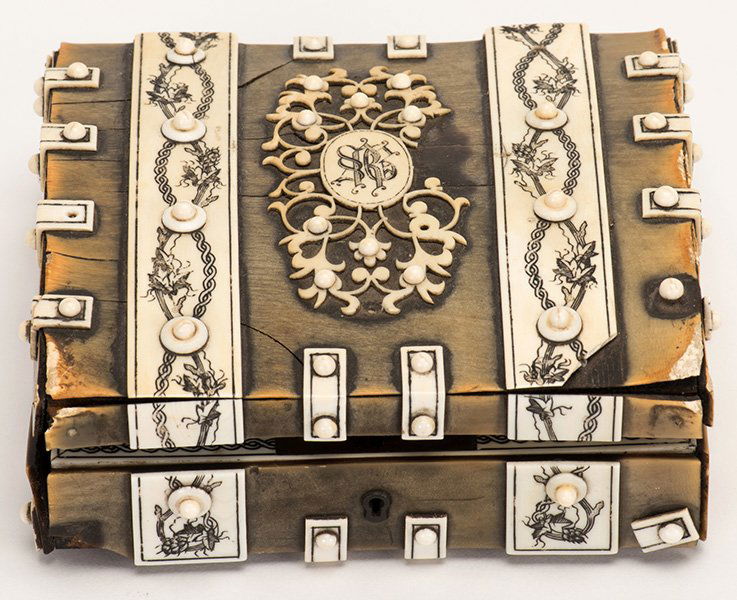 Cased Set of Ivory Chips. India, ca. 1880. Consisting (1 of 3)