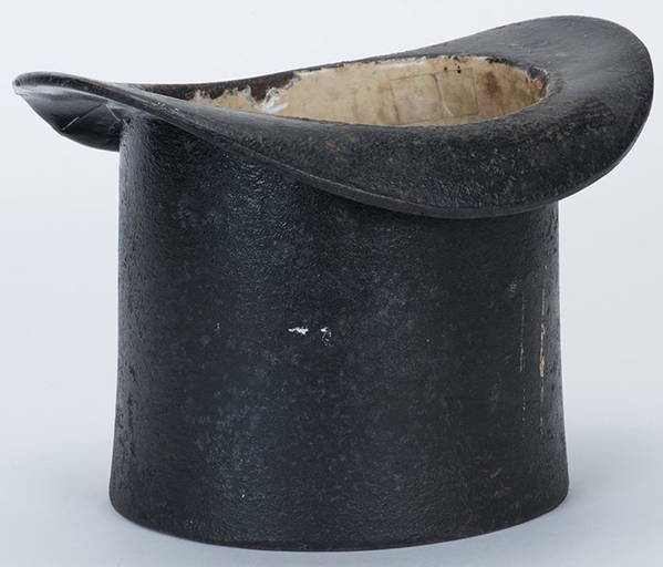 Cast Iron Top Hat Spittoon. American, ca. 1890. Early May 21, 2016 Potter & Potter Auctions