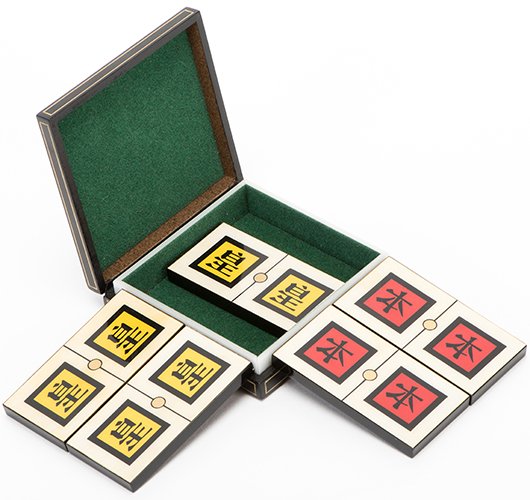 Dizzy Dominos (Chinese). Holland: Eddy Taytelbaum, (1 of 1)