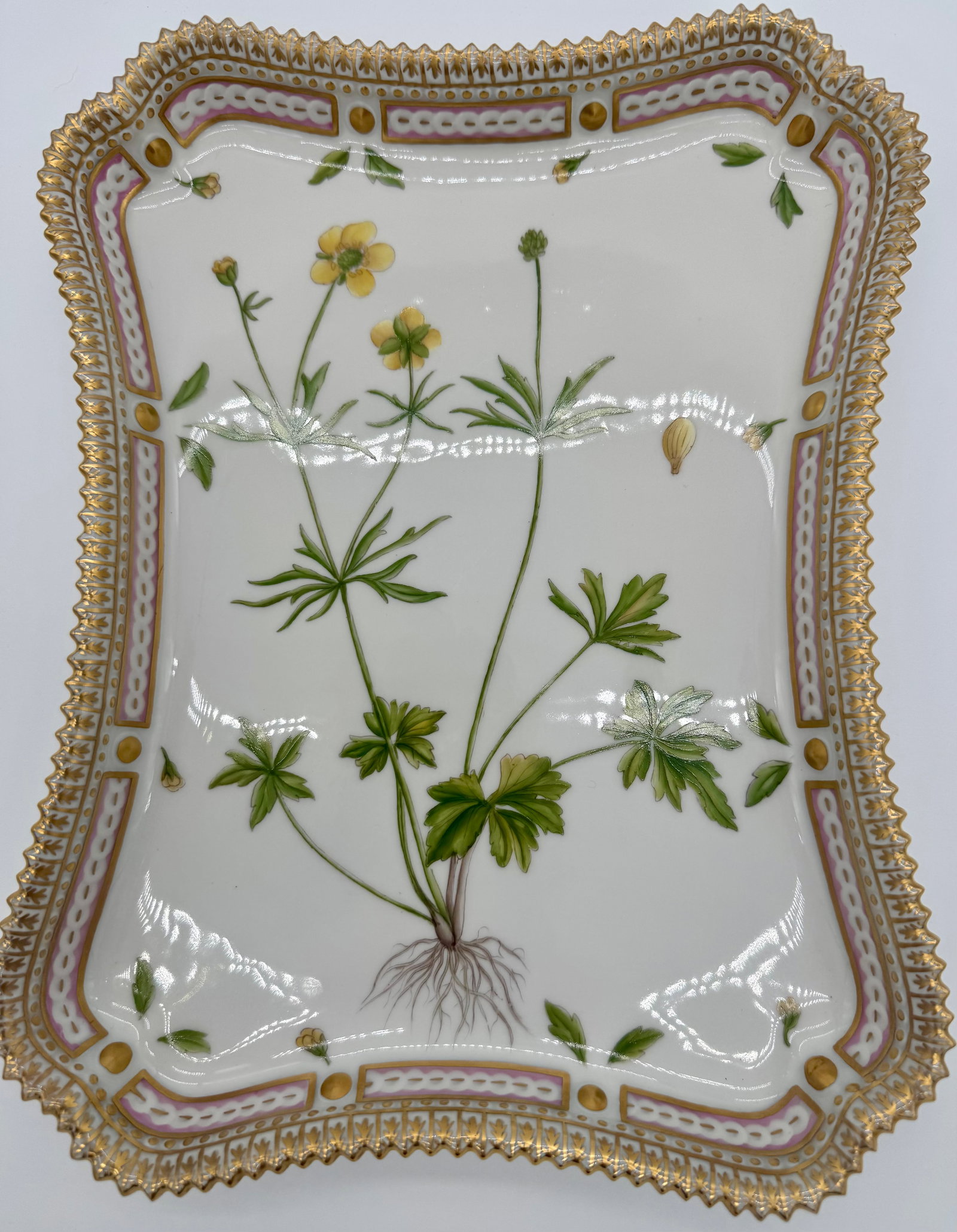 Royal Copenhagen 'Flora Danica' 11 Inch Square Serving Bowl: Large Royal Copenhagen 'Flora Danica' square serving bowl, model number 3510. Measuring approximately 11 inches across, this substantial porcelain piece is hand-painted with botanical florals and fini