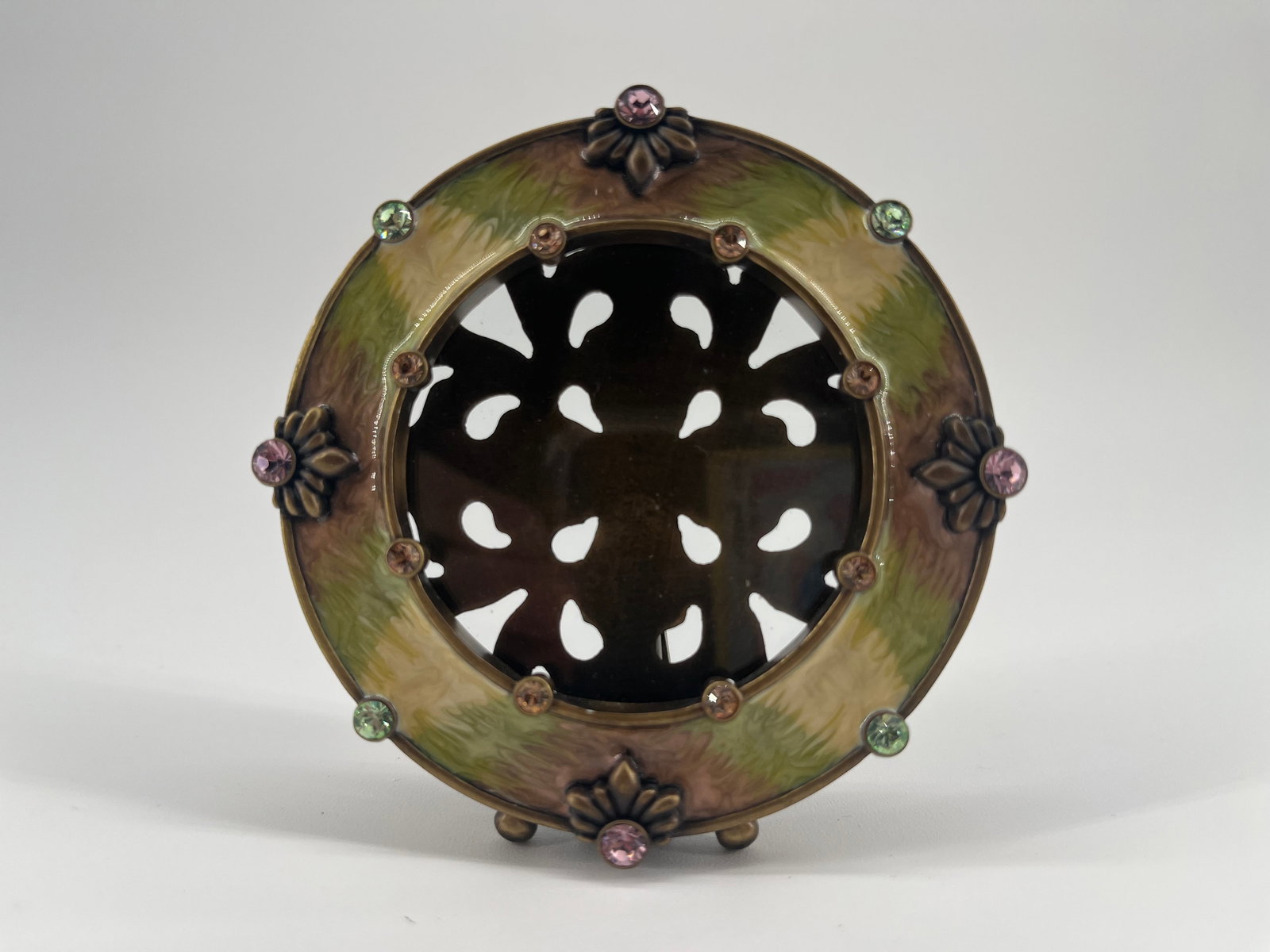 Jay Strongwater Swarovski Crystal Jeweled Floral Round Frame  – 3 in. Diameter (1 of 4)