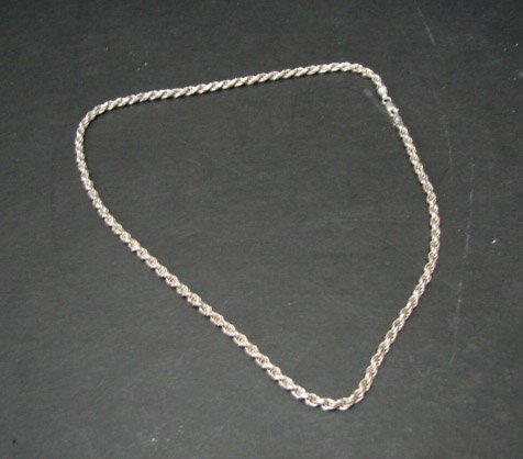 LADIES' STERLING SILVER NECKLACE