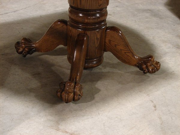 ROUND OAK TABLE - 2