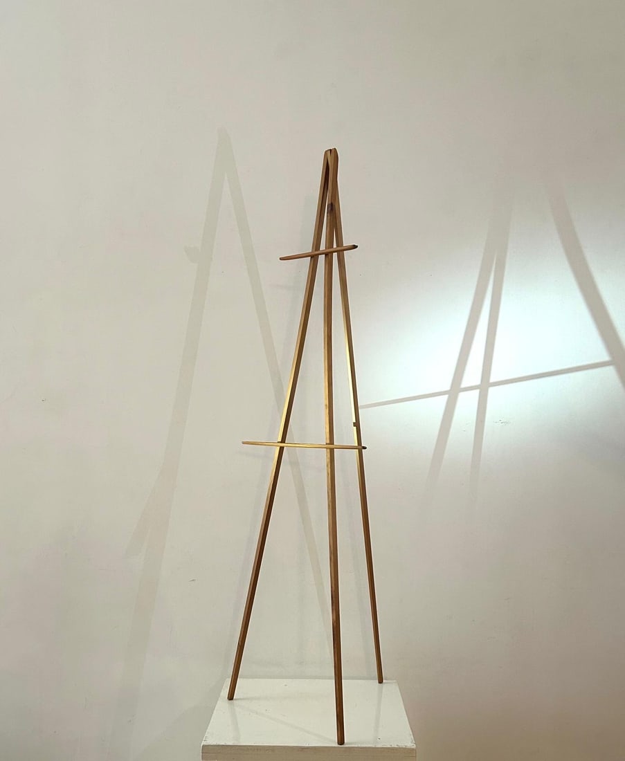 Chevalet: Peder MOOS (1906-1991) Chevalet Pin Date de création : 1944 Dim.: H 124 x L 41 cm Localisation : Paris Provenance : Manoir d'Ostrup-Gaard