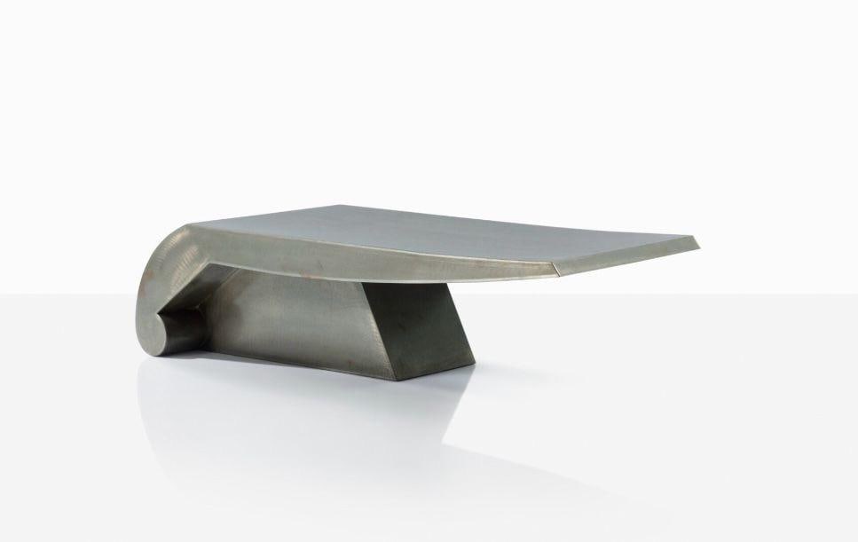 Martin SZEKELY Passif Coffee table: Martin SZEKELY PassifCoffee tablePassivated and varnished steel Edition NéotuCreation date: 1987 H37.5 W142 D63.5 cm Bibliography: Les années Staudenmeyer, 25 ans de design en France, Norma édition