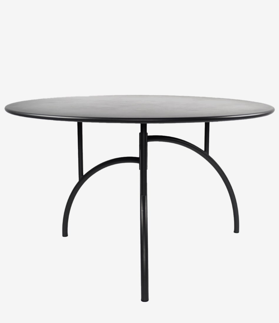 Philippe Starck.Tippy Jackson.Acier laqué gris.Édition Aleph.Date de création : 1982.H71 D120 cm.: Philippe Starck.Tippy Jackson.Acier laqué gris.Édition Aleph.Date de création : 1982.H71 D120 cm.