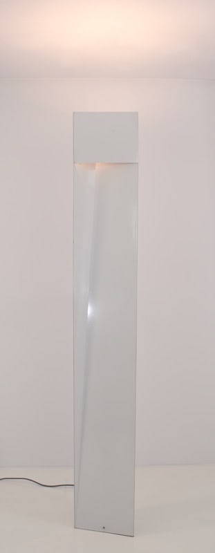 Mart van SchijndelSlack LampadaireMétal peint blancDate de création : vers 1970H185 L29 P29 cmLe (1 of 1)